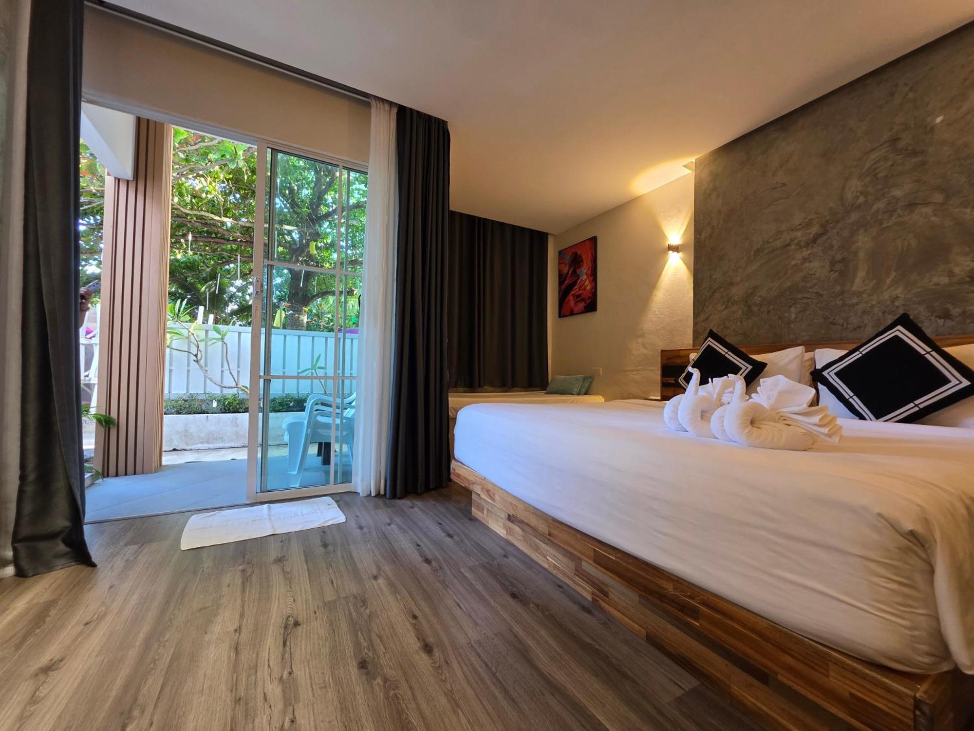 Tt Naiyang Beach Phuket Nai Yang Exterior photo