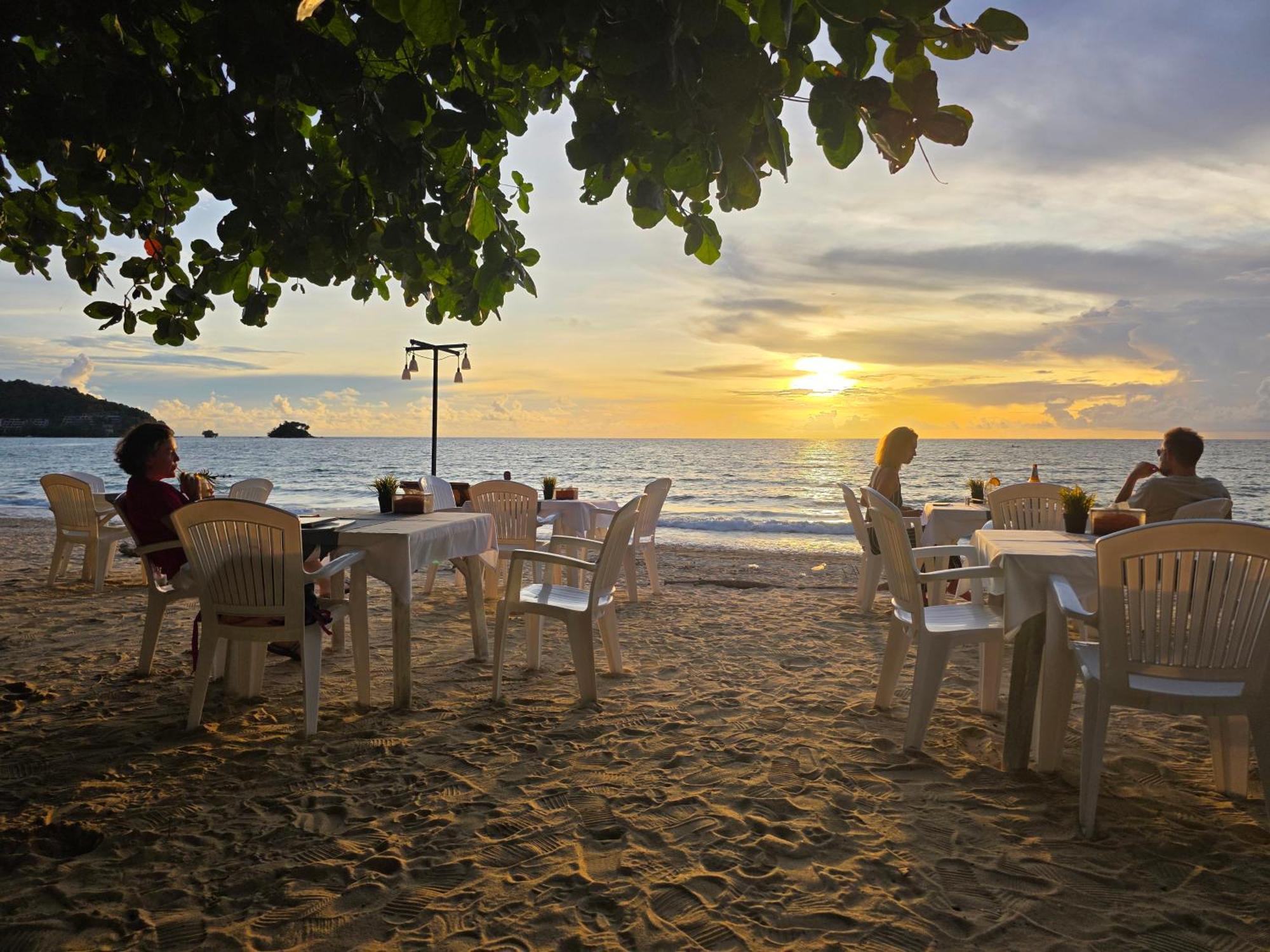 Tt Naiyang Beach Phuket Nai Yang Exterior photo